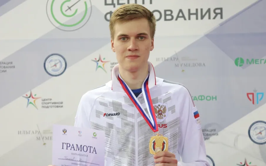 Саблист Кирилл Тюлюков выиграл чемпионат России