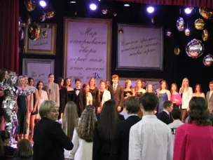 Вчера в Арзамасском городском Доме культуры собрались выпускники-медалисты 2023 года