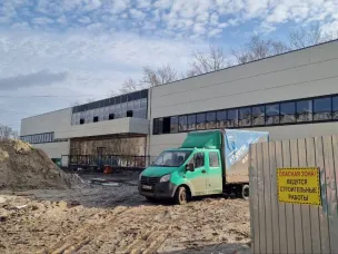 Коробка новой спортивной школы «Сокол» в микрорайоне № 9 почти готова