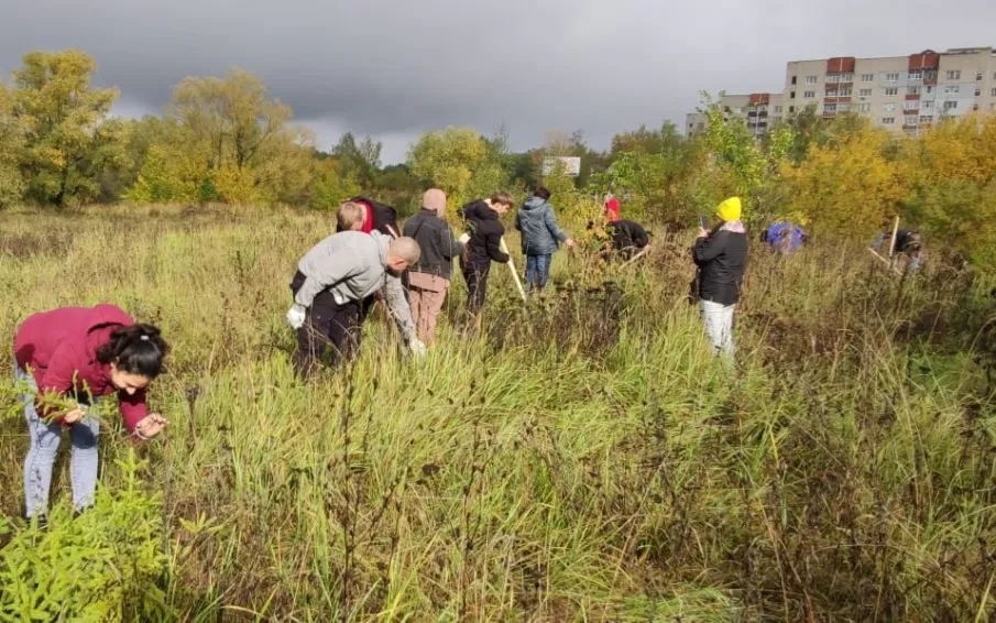В период с 26 по 30 сентября 2022 года на территории города Арзамаса проводились мероприятия по посадке зелёных насаждений в рамках Всемирного экологического субботника «Зелёная Россия»