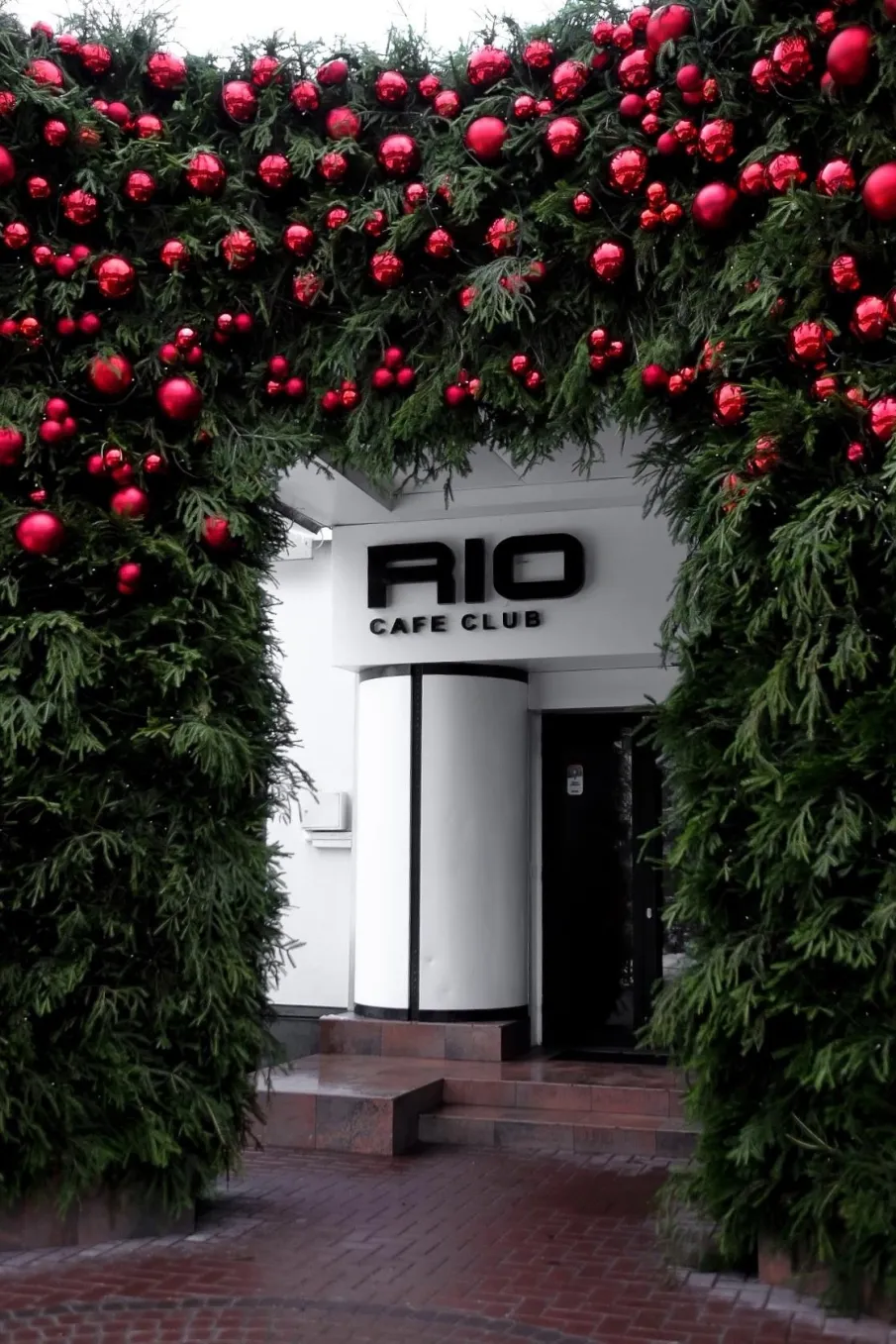 Сегодня в администрации наградили предпринимателей за создание праздничного облика Арзамаса