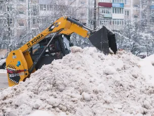 И снова снег