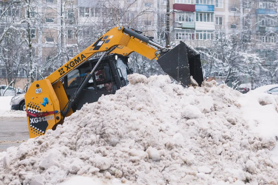 И снова снег