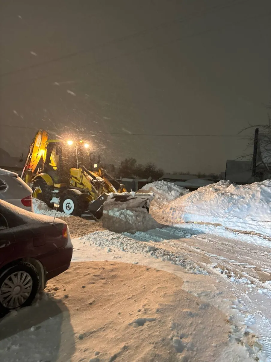 Снег: расчистка - на второстепенных улицах