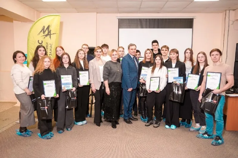 Лучшие активисты Арзамаса получили награды в День добровольца