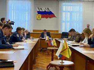 Организацию охраны общественного порядка во время майских праздников, выявление попыток распространения идеологии терроризма – эти и другие вопросы обсуждали на заседании антитеррористической комиссии