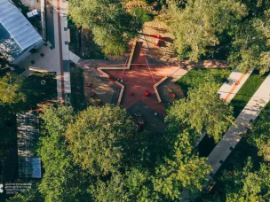 Парк им. Гайдара, площадь 1 Мая, детский городок на ул.Мира, территория Смирновского пруда...