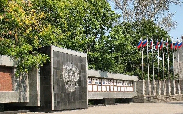 Депутаты городской Думы вносят необходимые изменения в документы почетных званиях и наградах