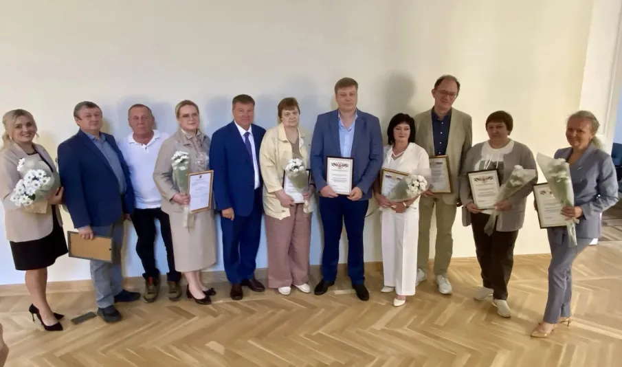 Награждение ко Дню медицинского работника